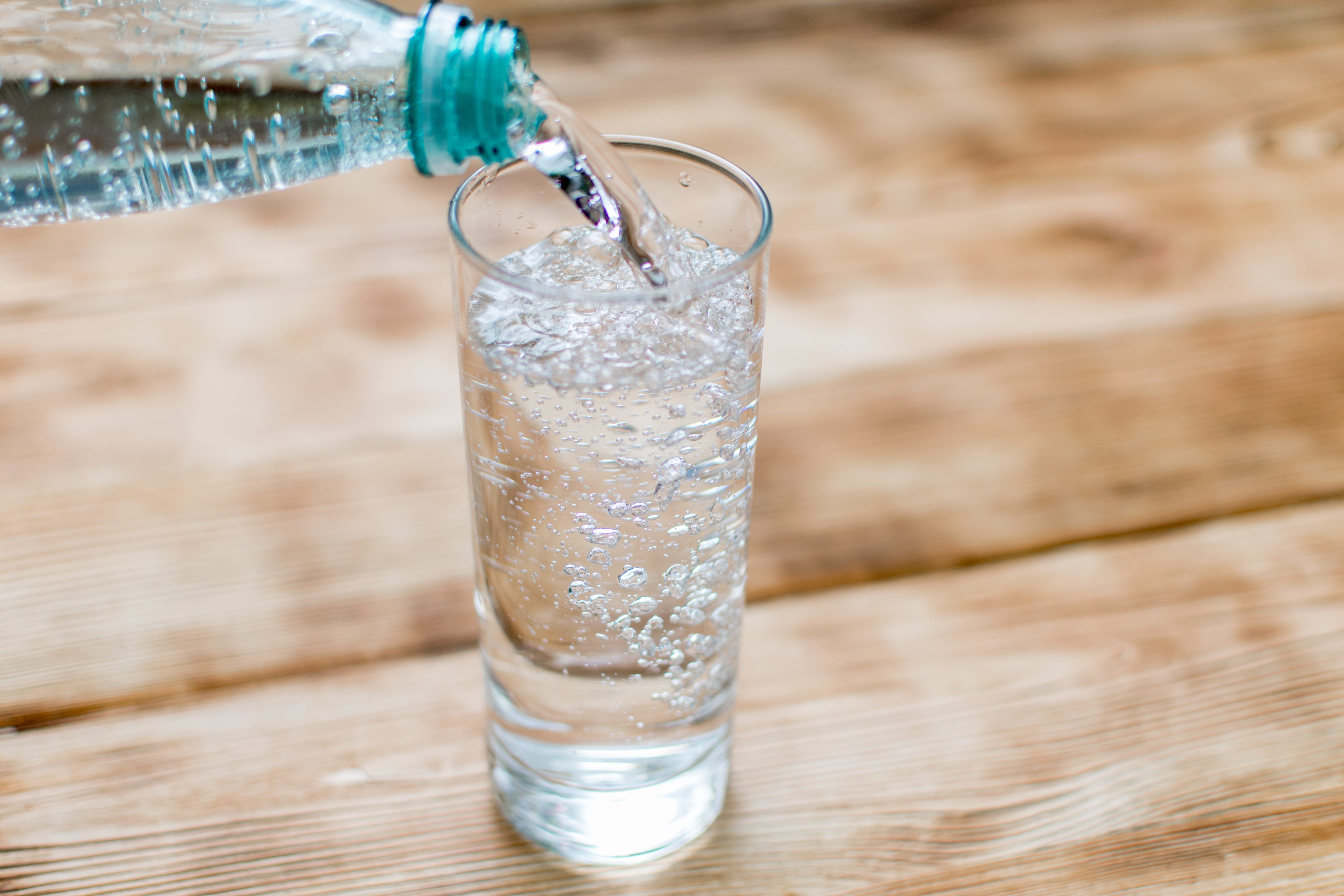 Is Sparkling Mineral Water Good For Your Stomach